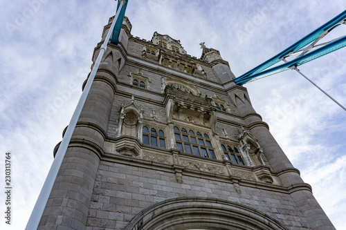 Obraz na płótnie Details of Tower Bridge on Thames river in London, UK w salonie