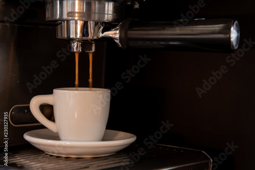 Making the perfect espresso lungo