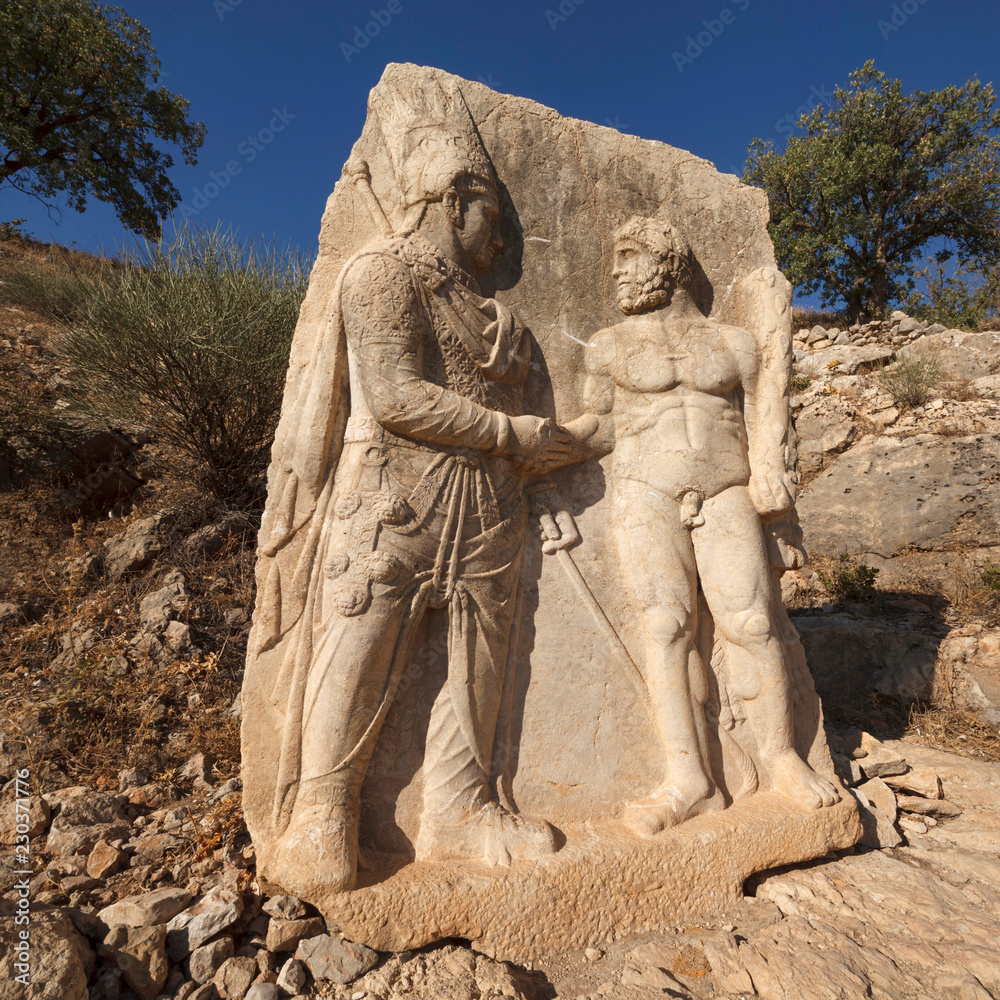 Fototapeta premium Tsar Mithridates and Heracles. (Kahta, Turkey)