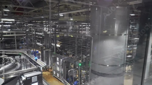 Modern conveyor for water bottling machine 