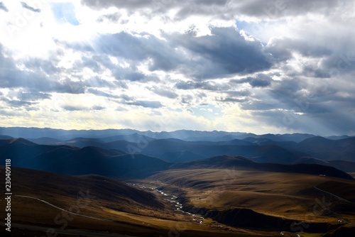Obraz na plátně Grassland on the way to Tagong at around 4100 meters above sea level, Sichuan, C