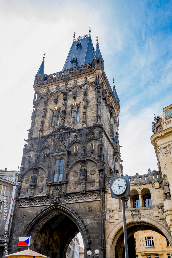 Fototapeta premium La Tour Poudrière de Prague