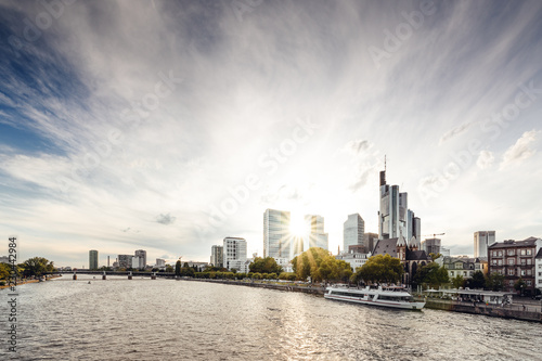 Skyline von Frankfurt bei Sonnenuntergang photo