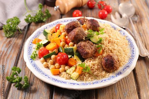 couscous with vegetable and meatball