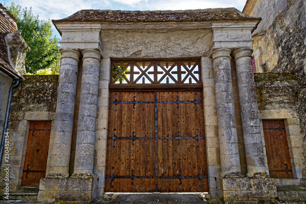 Porte entrée château Stock Photo | Adobe Stock