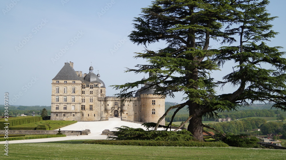 Château de Hautefort en Dordogne