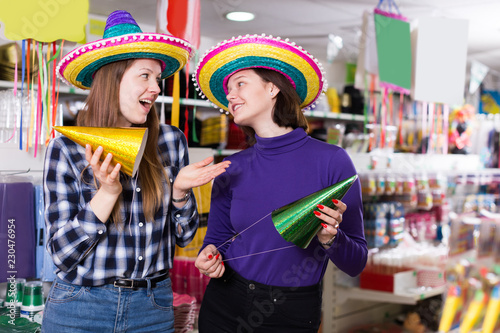 girls discuss the purchase of festival hatsi