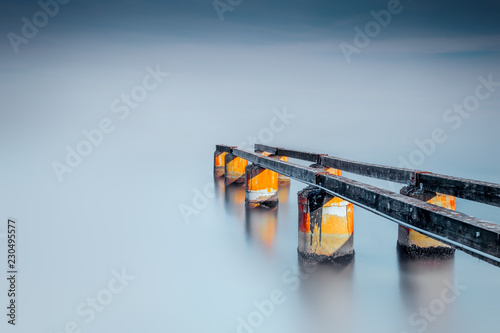 Mandriers en bois d'un ponton en pose longue photo