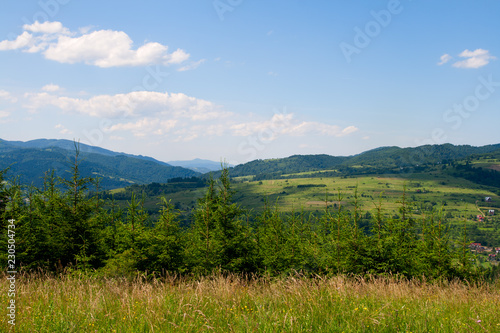 Landscape of Pieniny mountains © Piotr Zawisza