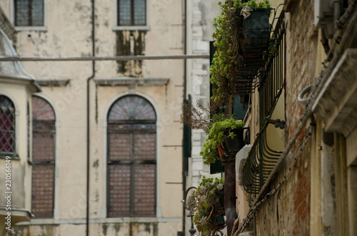 Fototapeta Naklejka Na Ścianę i Meble -  Picturesque walls and windows of Venetian Ghetto