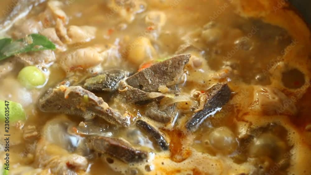 Cooking Kaeng-om, Northern Thai curry pork
Cooking Kaeng-om, Northern Thai curry pork