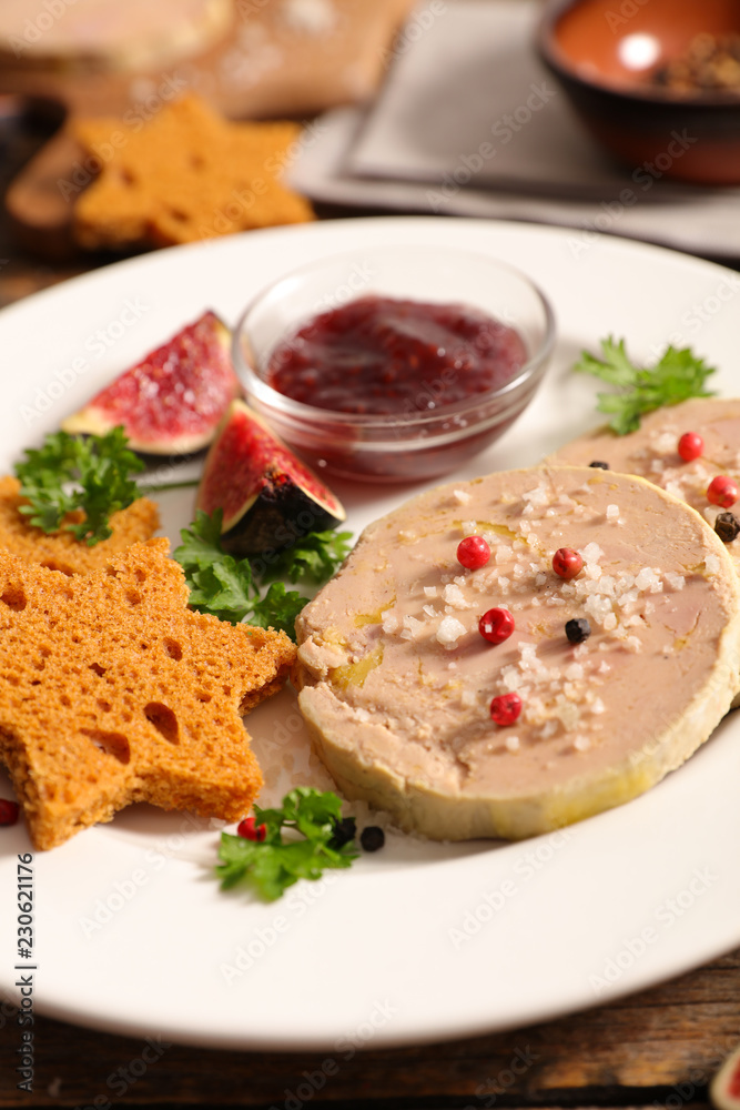 foie gras with gingerbread