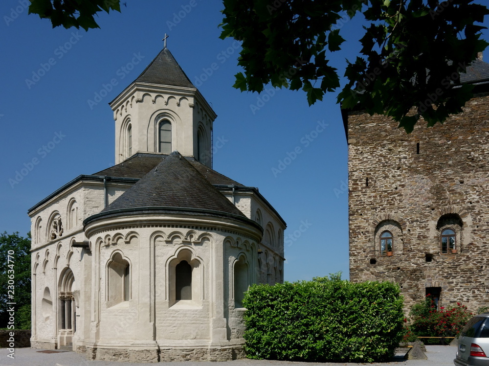 Kobern, Mosel, Mathias Kapelle, mit Oberburg,