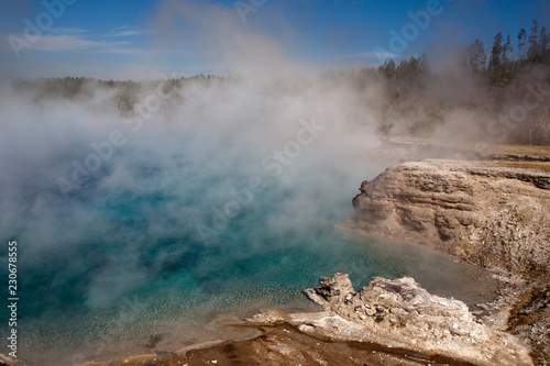 old geyser in yellowstone national park © sangwon