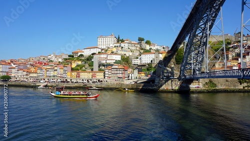 dom luis bridge over the portuguese douro river