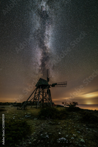 Wind mill and Milky Way
