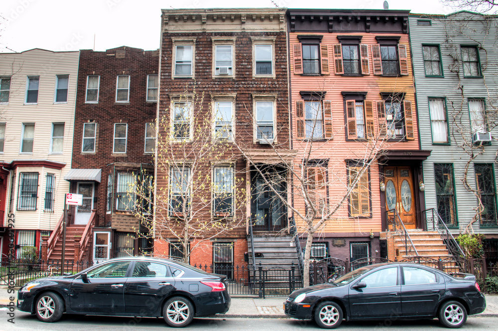 Typical houses in downtown Brooklyn in New York City, USA
Typical houses in downtown Brooklyn in New York City, USA