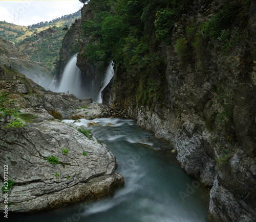 Powerful waterfall Kapuzbasi. Turkey. Aladaglar National Park)
