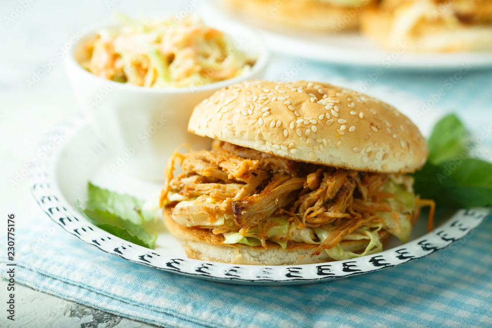 Pulled pork burgers