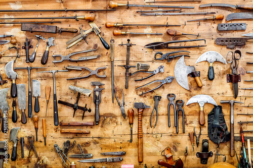 Slika na platnu vintage tools on old wooden background