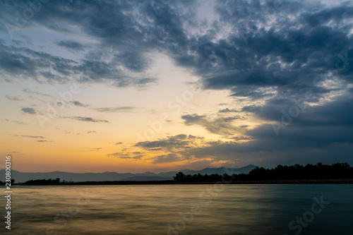 Sunrise over the ganga river in Haridwar © Sunil Sharma