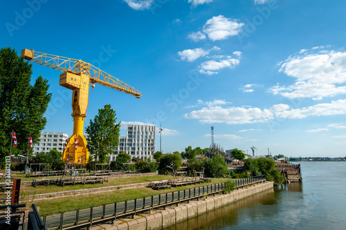 Nantes, Grue Titan Jaune
