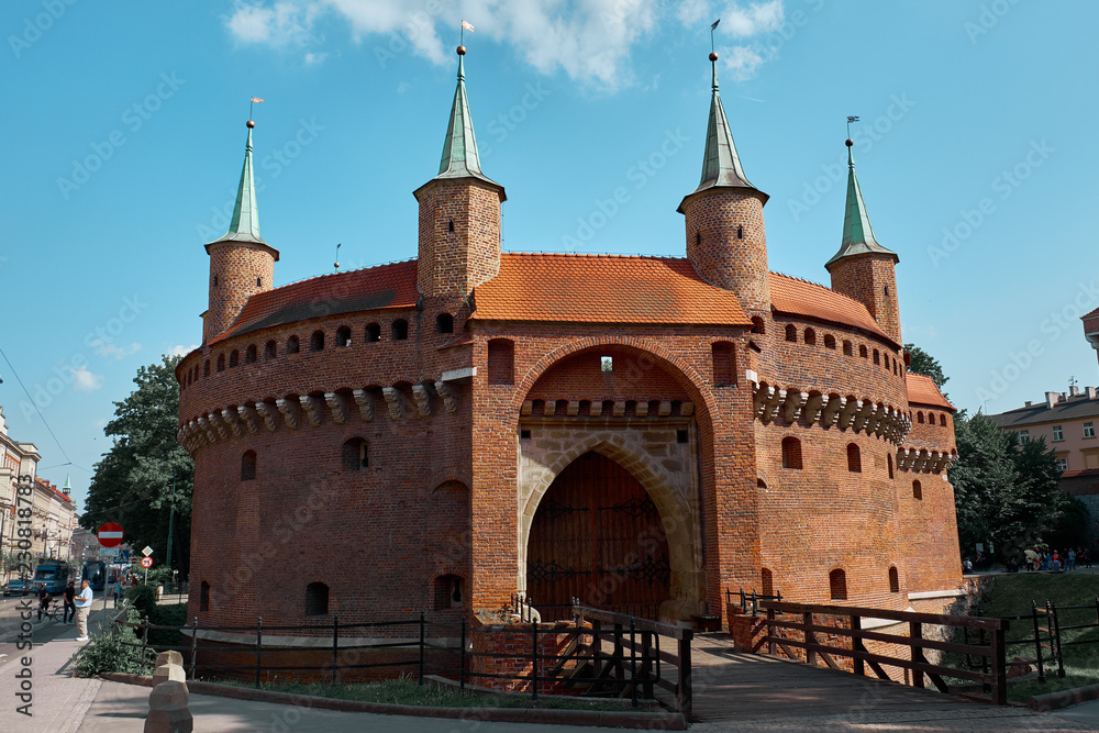 Fototapeta Barbakan jest historycznym i architektonicznym zabytkiem w Krakowie