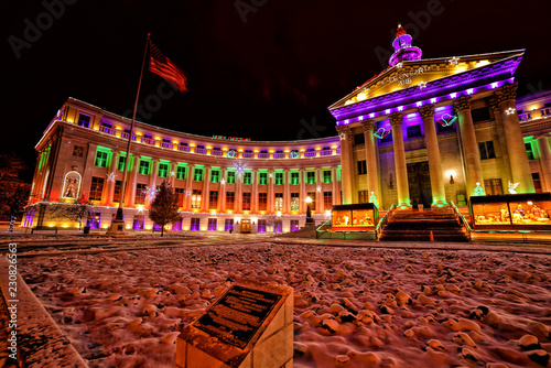 Obraz na płótnie Colorful Christmas holiday lights on the city of Denver government building. Denver, Colorado w salonie