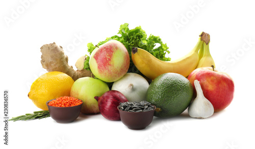 Obraz na płótnie Natural products as home remedies for asthma on white background