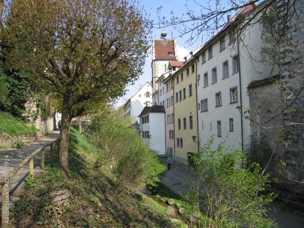 Grabenstraße in Überlingen mit Franziskanertor Grabenstraße in Überlingen mit Franziskanertor