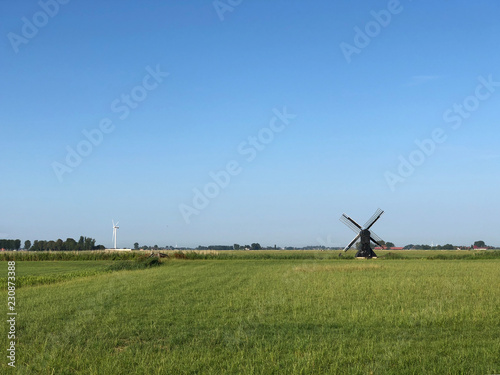 Windmills around Easterlittens