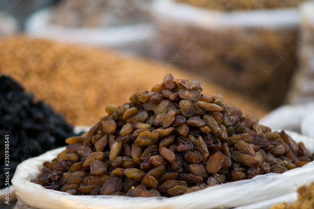 Obraz premium raisins