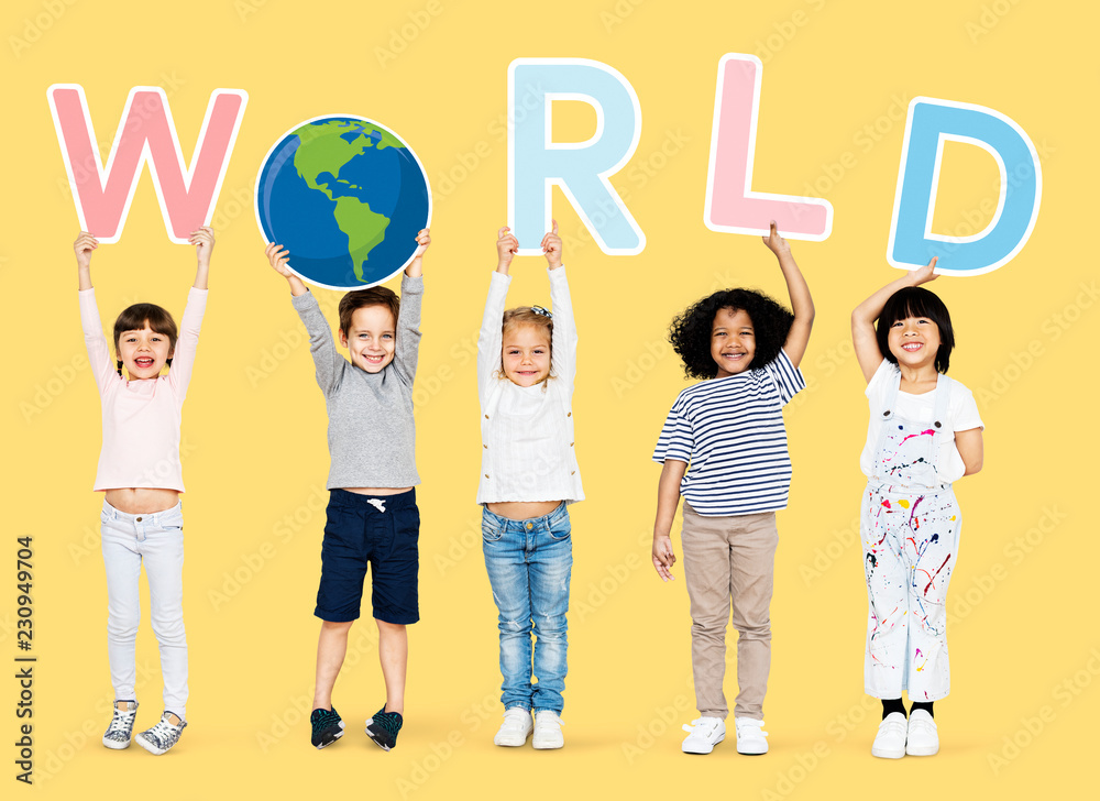 Obraz premium Happy kids supporting a global environment campaign