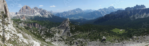 Włochy, Dolomity - górskie widoki w okolicach Nuvolau 