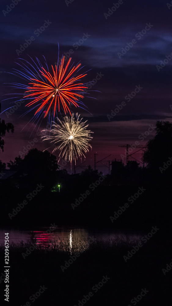 Smartphone HD wallpaper of colorful bavarian fireworks at Plattling - Isar - Bavaria - Germany
