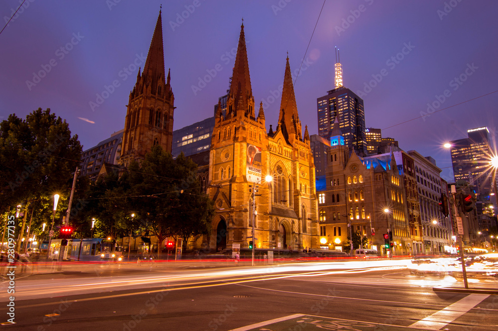 Fototapeta premium Cathedral at Dusk
