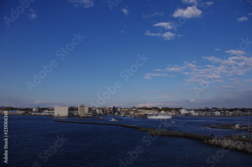 城ケ島より、三崎の港を望む