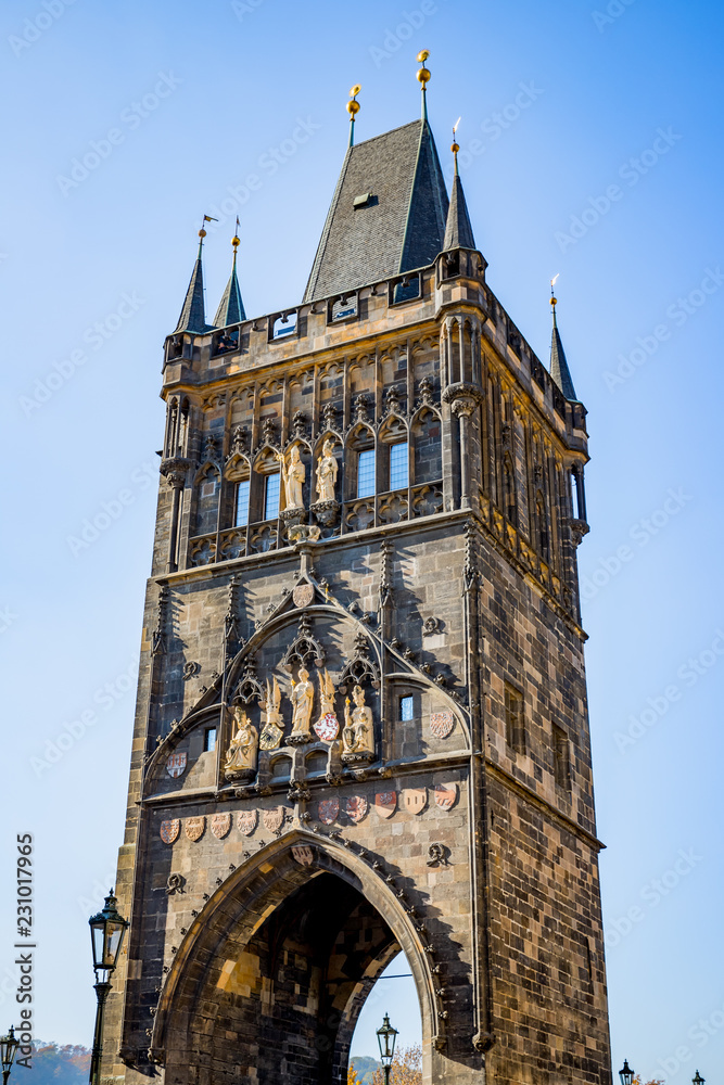 Obraz premium La Tour du Pont de la vieille ville du Pont Charles à Prague