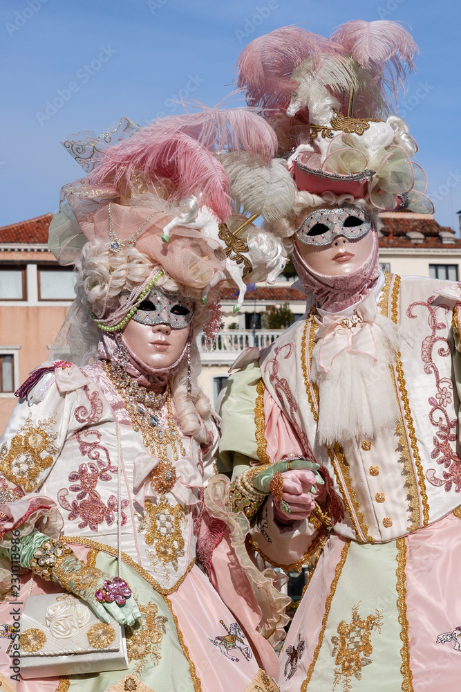 costumed couple venice carnival