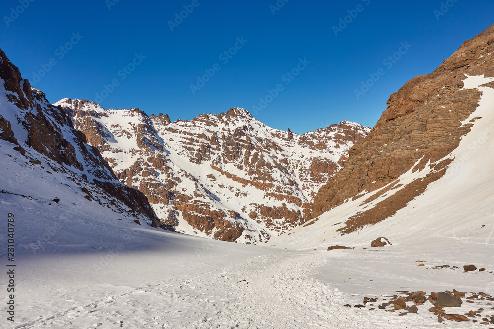 Hiking trail to the top of Mount Toubkal