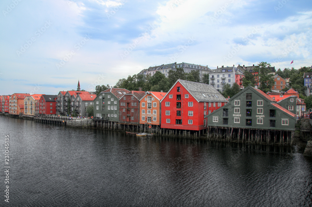 Casas de colores en Trondheim. Noruega
