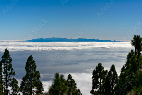 Blick von Teneriffa in Richtung La Palma