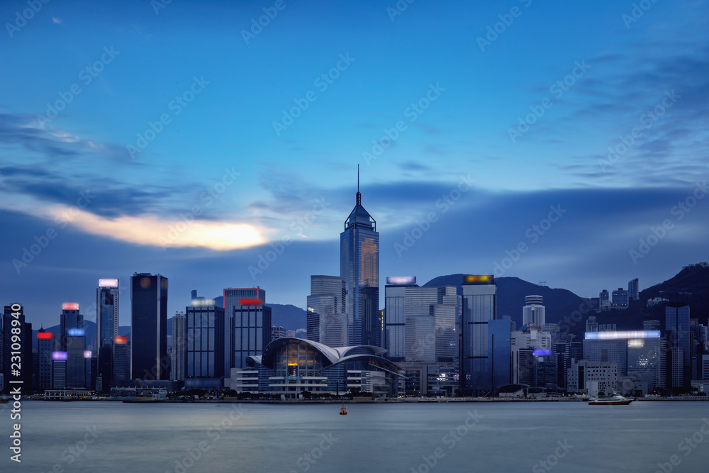 Obraz premium Hong Kong Victoria Harbour view with sunset