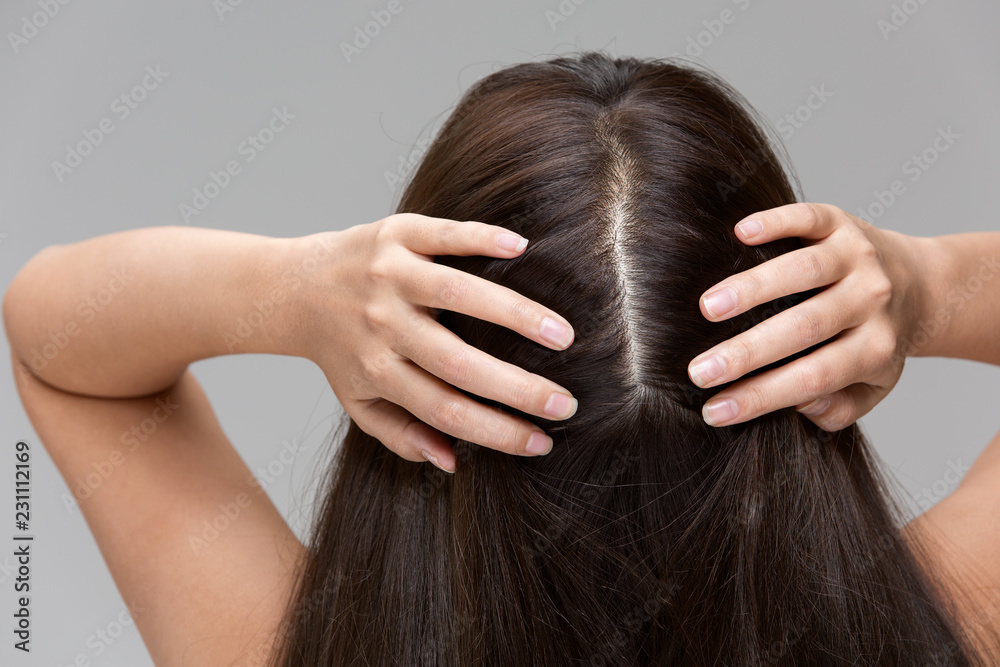 Naklejka premium 頭皮ケア