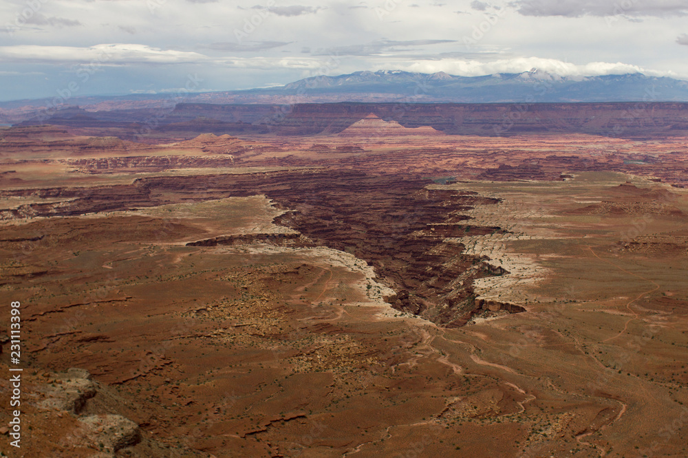 Island in the Sky, a sheer-walled mesa that constitutes the northern part of Canyonlands National Park in Utah.