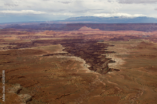 Island in the Sky, a sheer-walled mesa that constitutes the northern part of Canyonlands National Park in Utah. © Tada Images