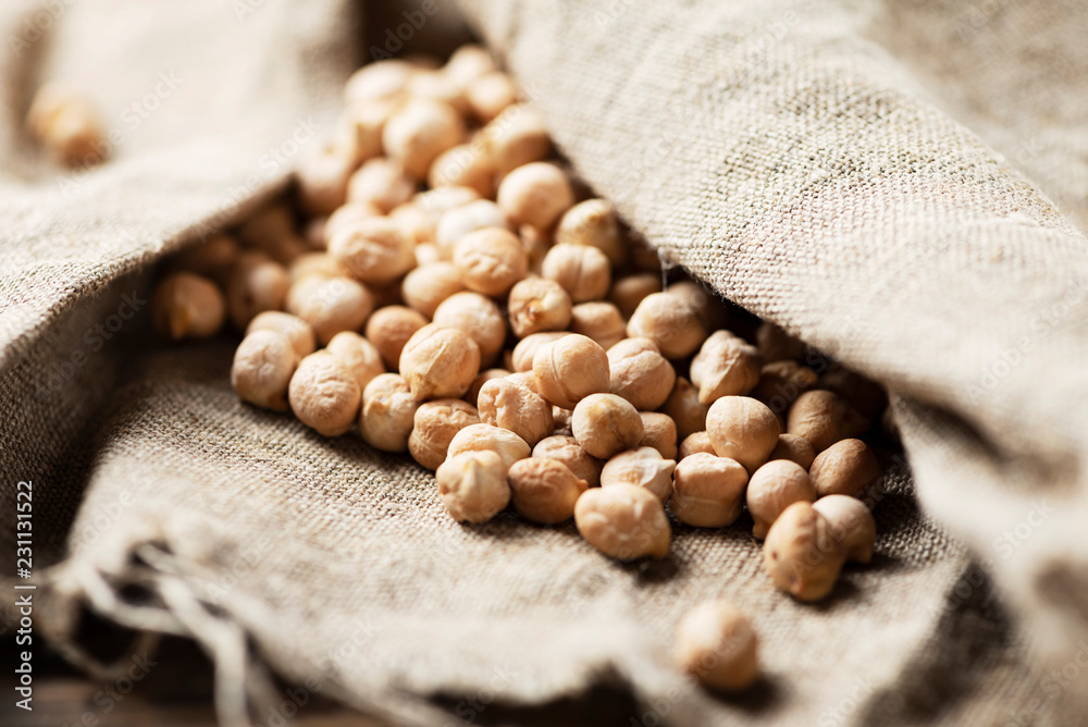 Raw chickpea Raw chickpea