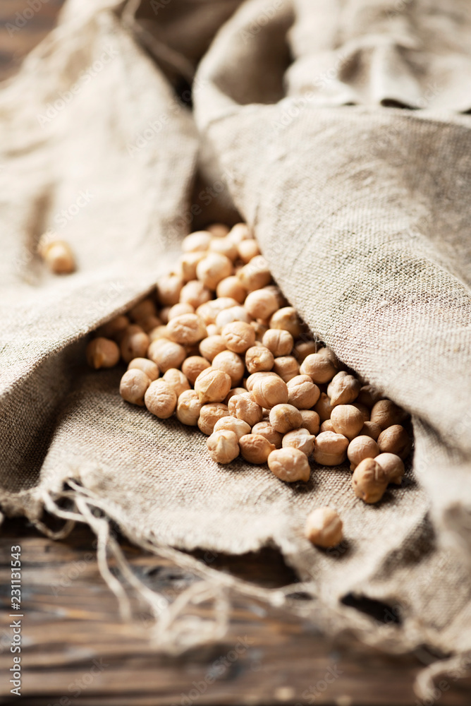 Raw chickpea Raw chickpea