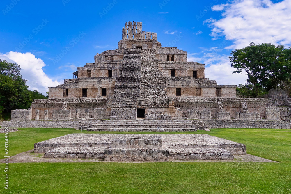 Die Pyramide von Edzna in Mexiko