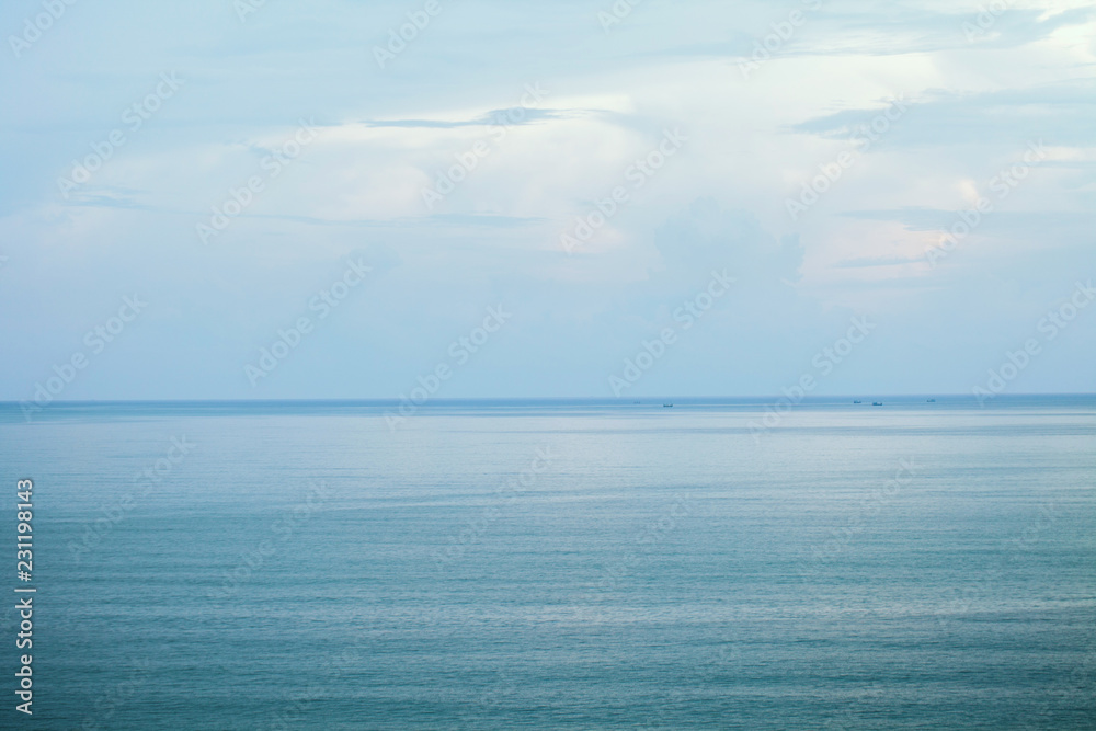 Fototapeta premium Panoramic sea against the blue sky before sunset